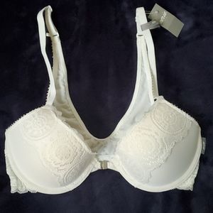 Brand new aerie front clasp bra